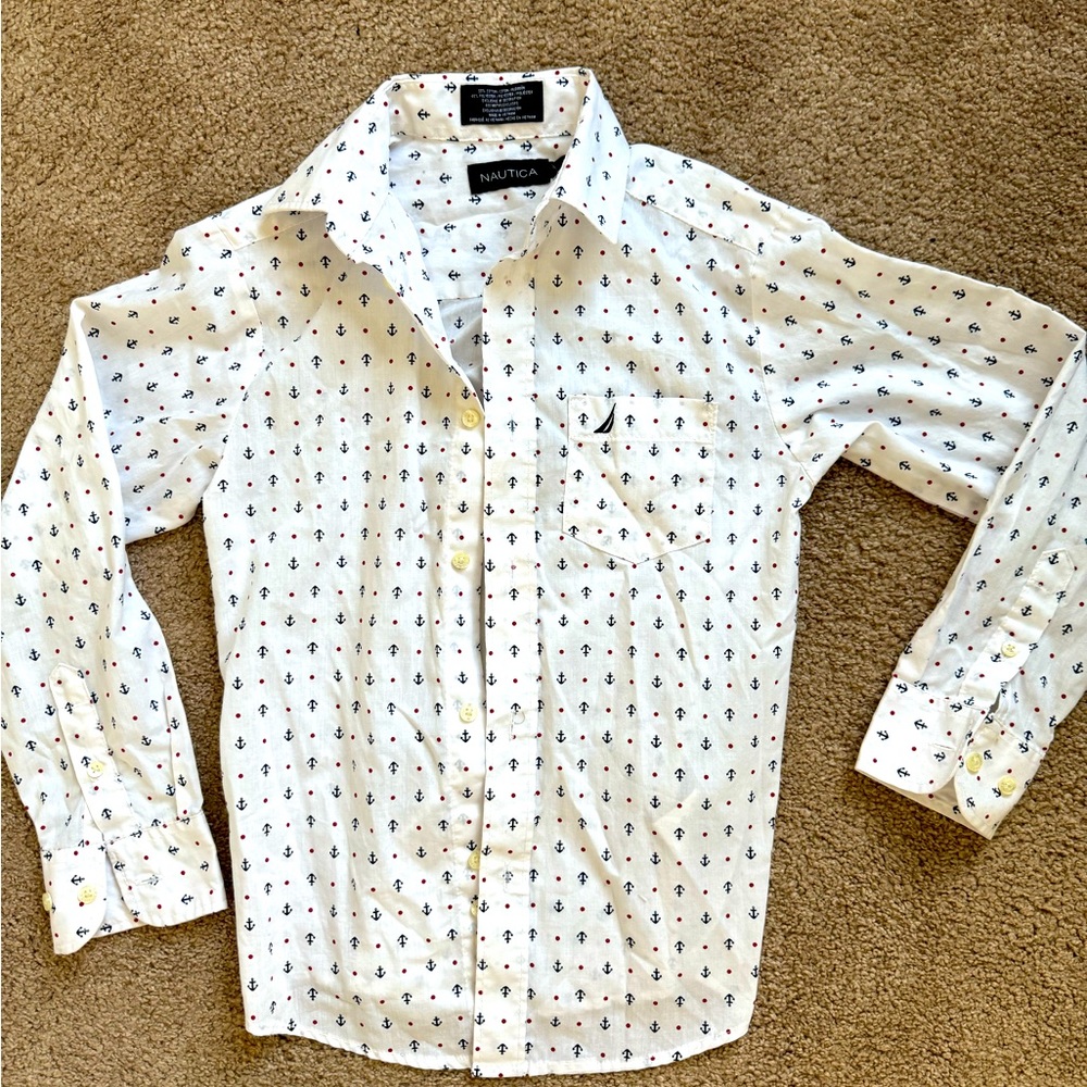 Boys Nautica Button Down Shirt. Size 8. Excellent condition.